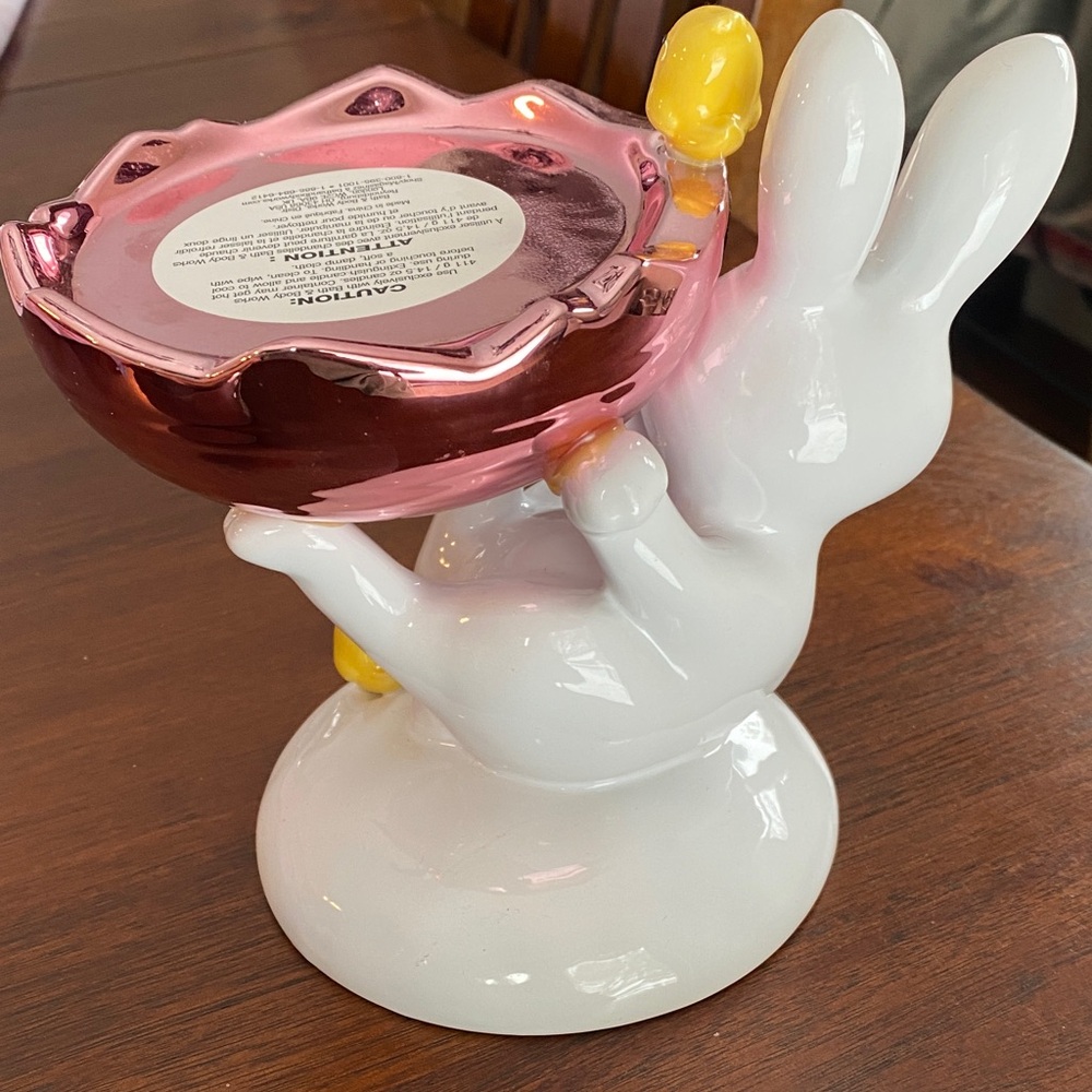 Bath & Body Works Hot Cocoa & Cream Candle with Bunny Holder - Picture 5 of 6